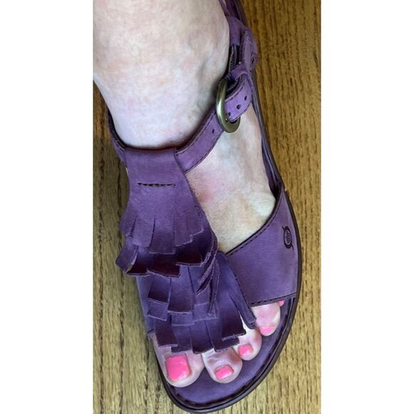 Born Mauve Purple Leather Fringe Tassel Heels Sandals Size 8 - Picture 1 of 16